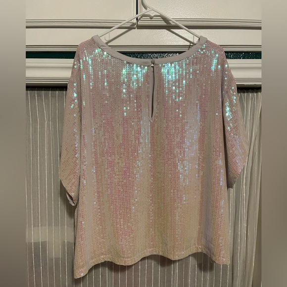 White Iridescent Sequins Crop Tee - Picture 2 of 4